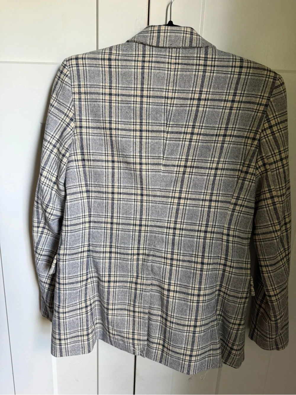 Nine West Gray Plaid Double-Breasted Blazer with silver buttons. XS, like new